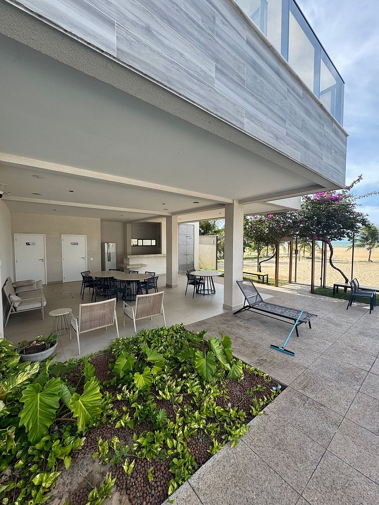 Beira Mar | 3 Suítes | Churrasqueira | Garagem