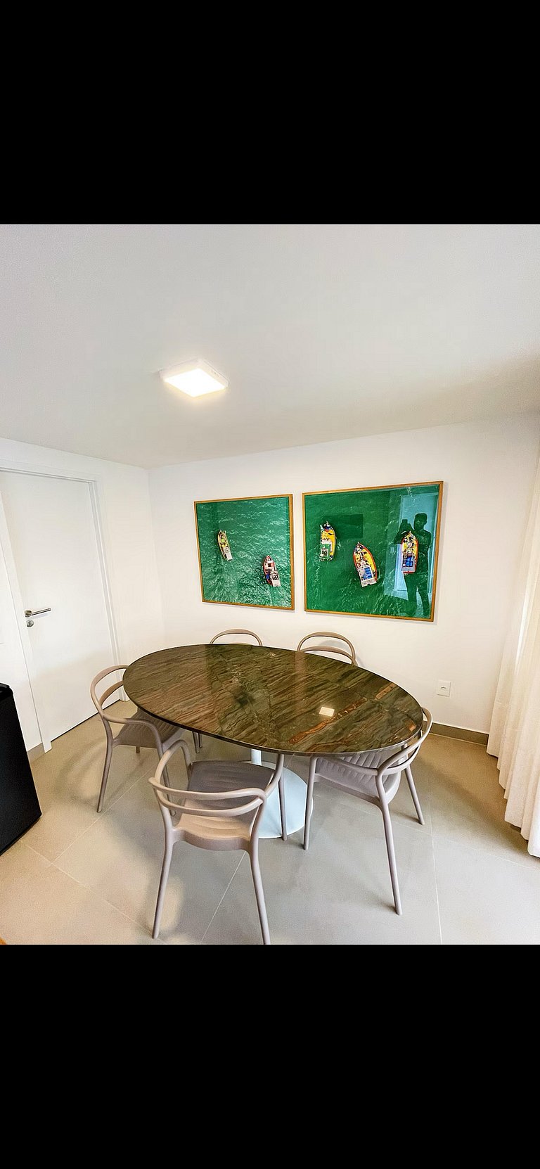 Beira Mar | 3 Suítes | Churrasqueira | Garagem