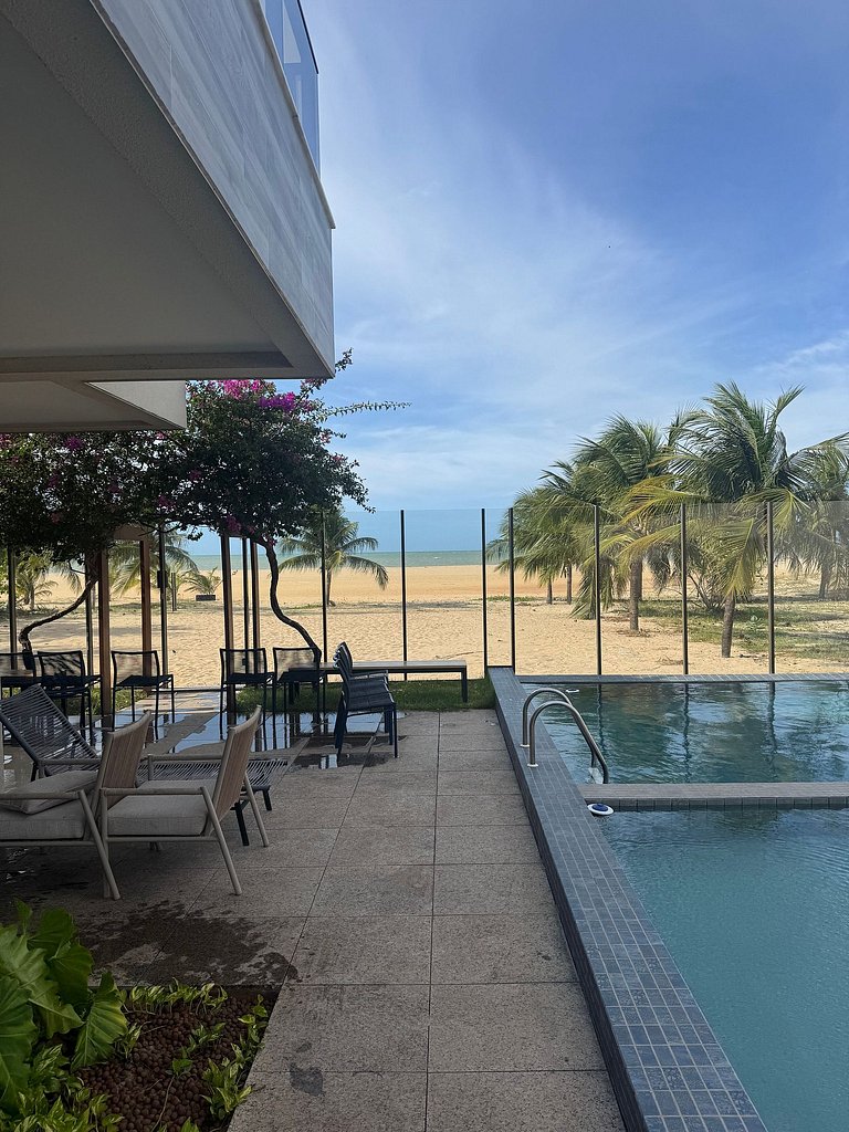 Beira Mar | 3 Suítes | Churrasqueira | Garagem