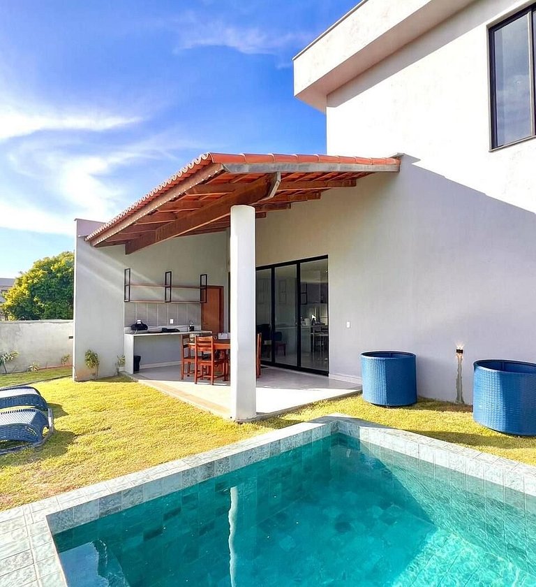 LUXO Condomínio beira mar | Piscina |Churrasqueira