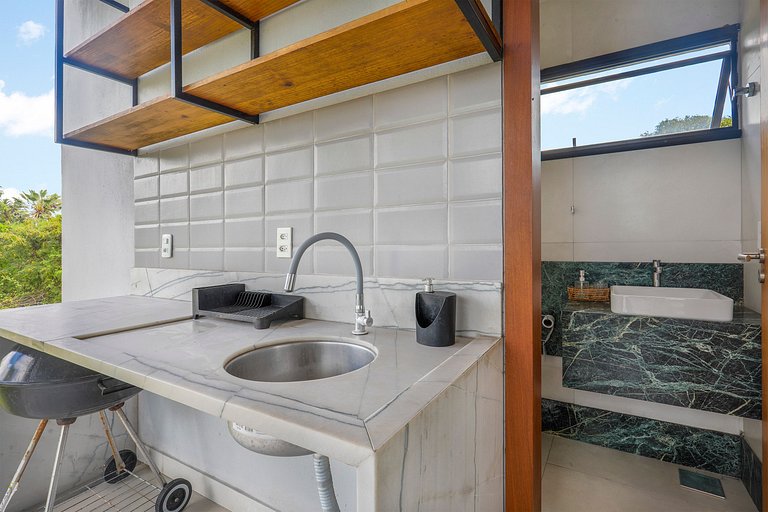 LUXO Condomínio beira mar | Piscina |Churrasqueira